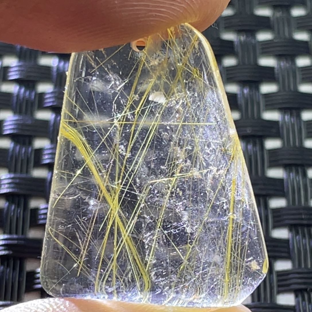 水晶吊坠未镶嵌开*?