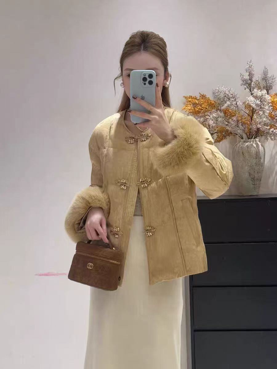 新中式国风鹅绒保暖显瘦百搭冬季羽绒服狐狸毛袖复古短款羽绒外套