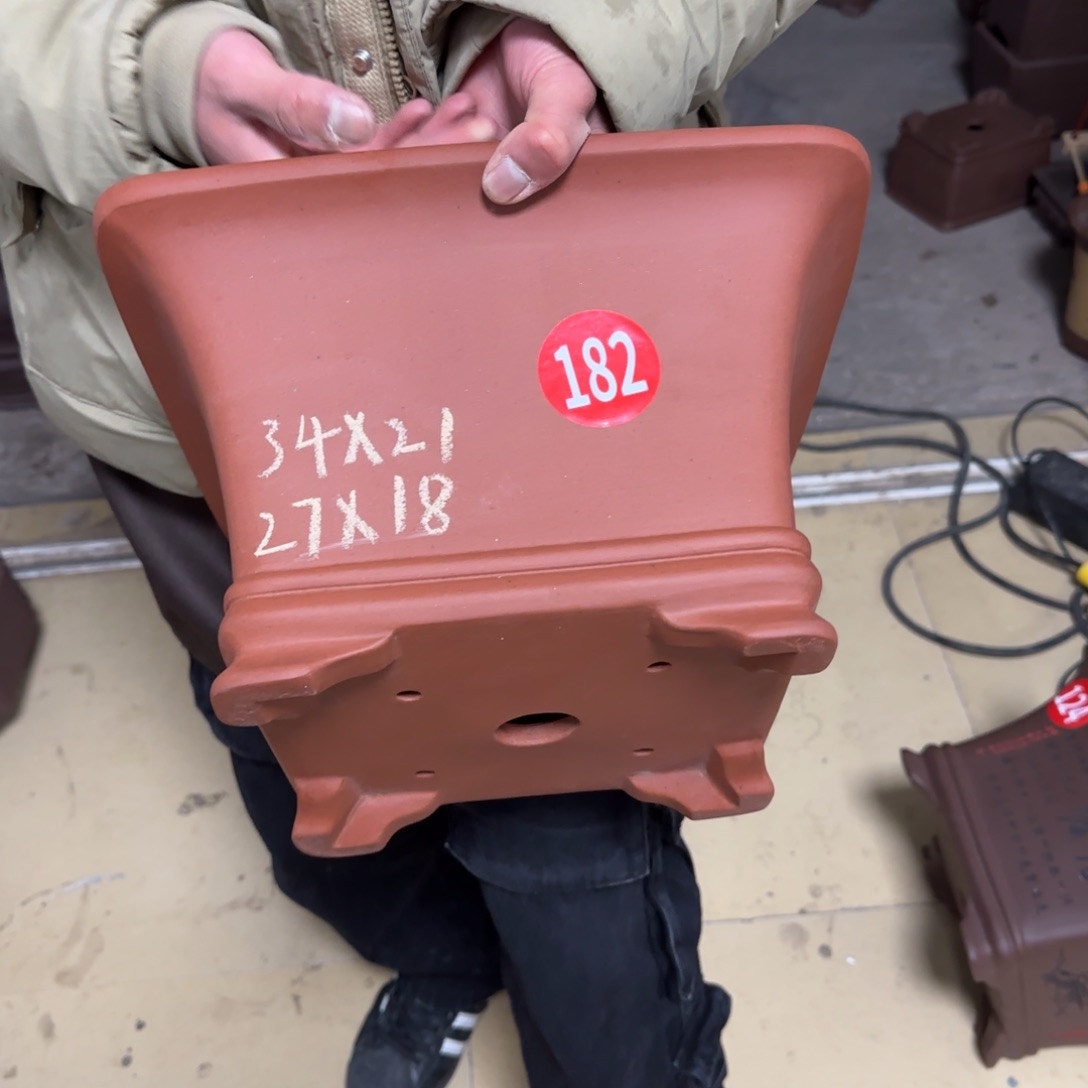 紫砂花盆呜呜呜呜