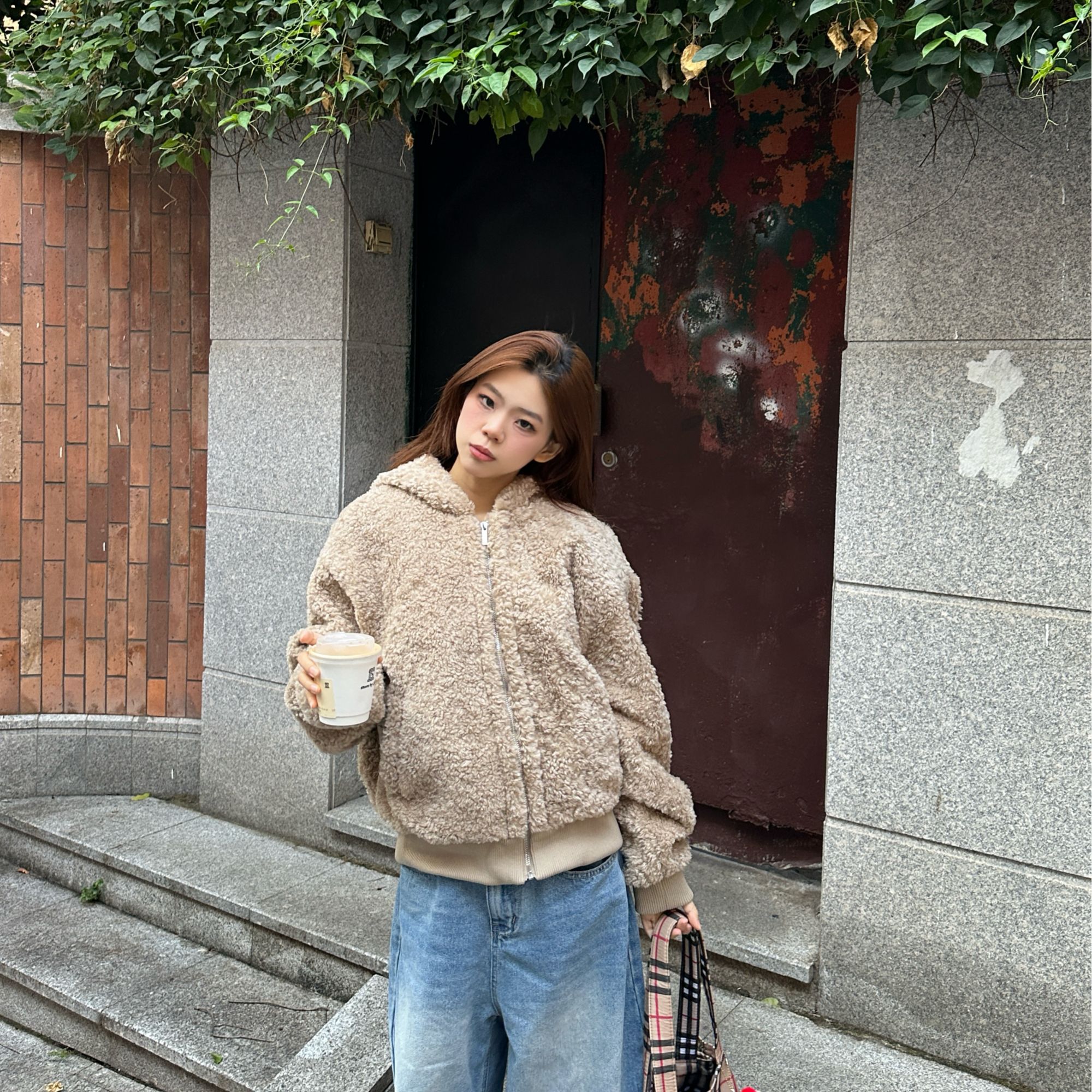 冬季休闲时尚连帽宽松加厚保暖圈圈毛毛外套美式复古慵懒感