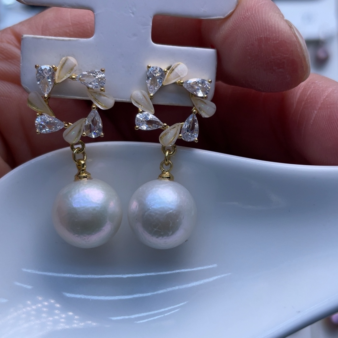 淡水珍珠耳饰未镶嵌