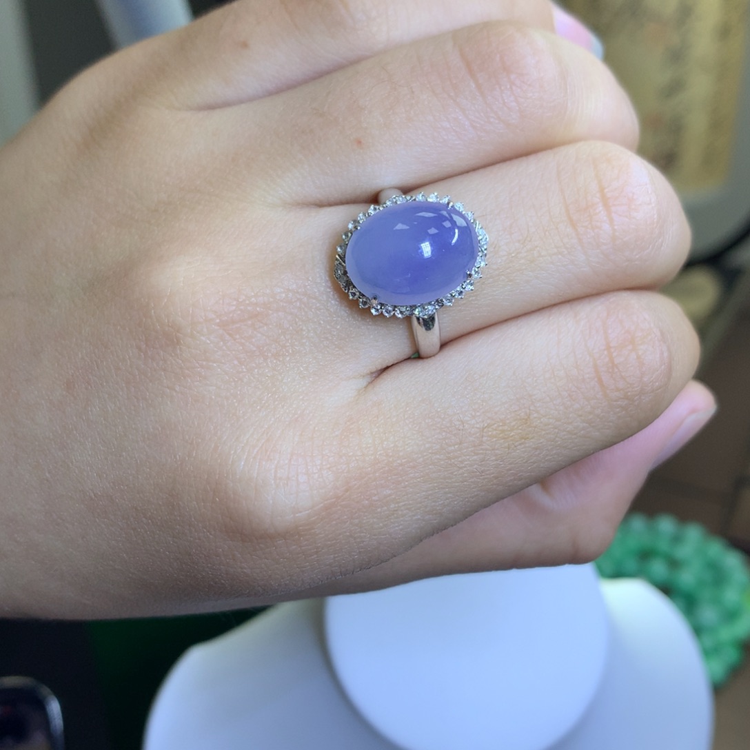 翡翠颈饰18K金镶嵌米**卍翡翠