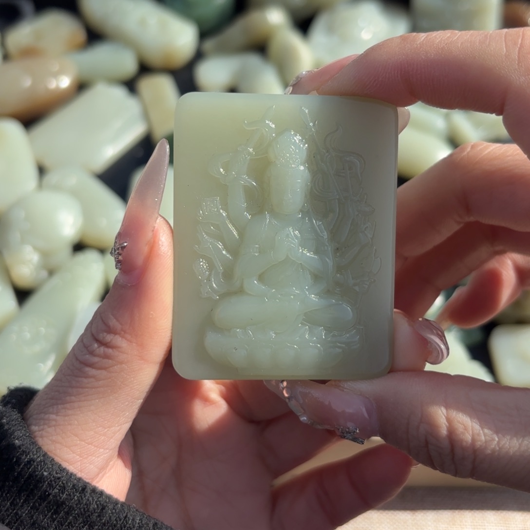 和田玉颈饰未镶嵌