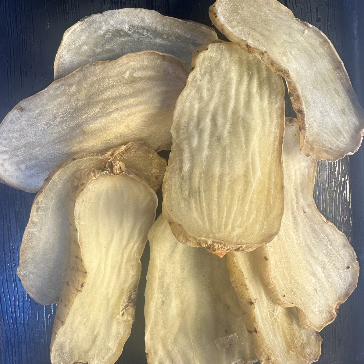 云南昭通正宗天麻干片可煲汤泡水自然晒干无熏硫