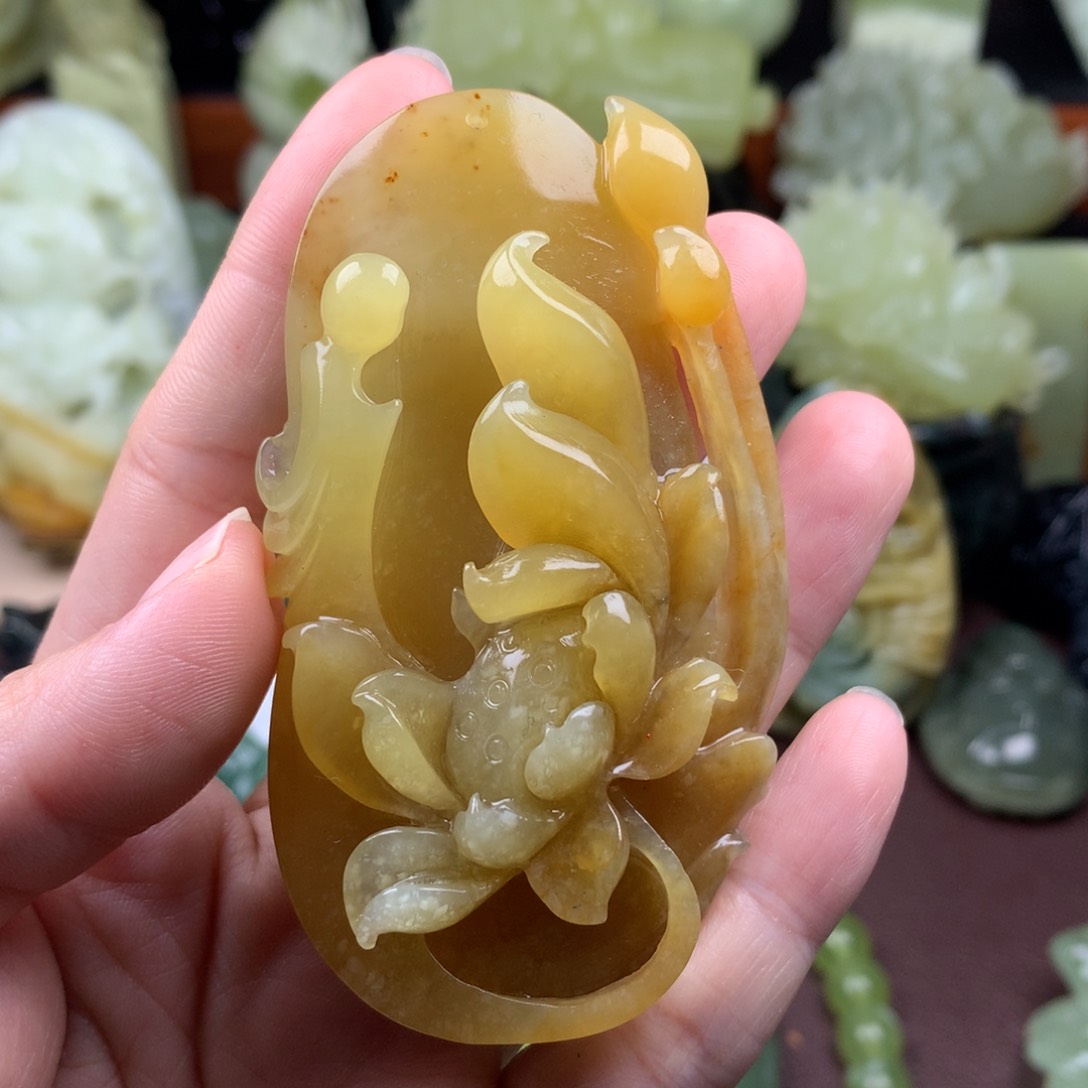 岫玉手把件未镶嵌