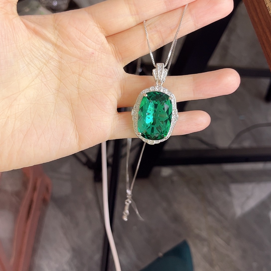 颈饰银S925镶嵌绿色碧玺