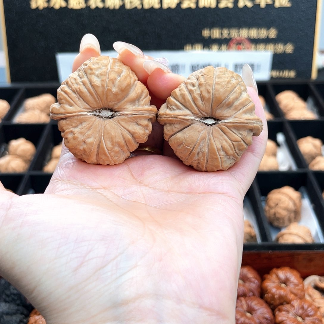 把件文玩核桃0**夜41南瓜全品正圆正肩小凹底41S7