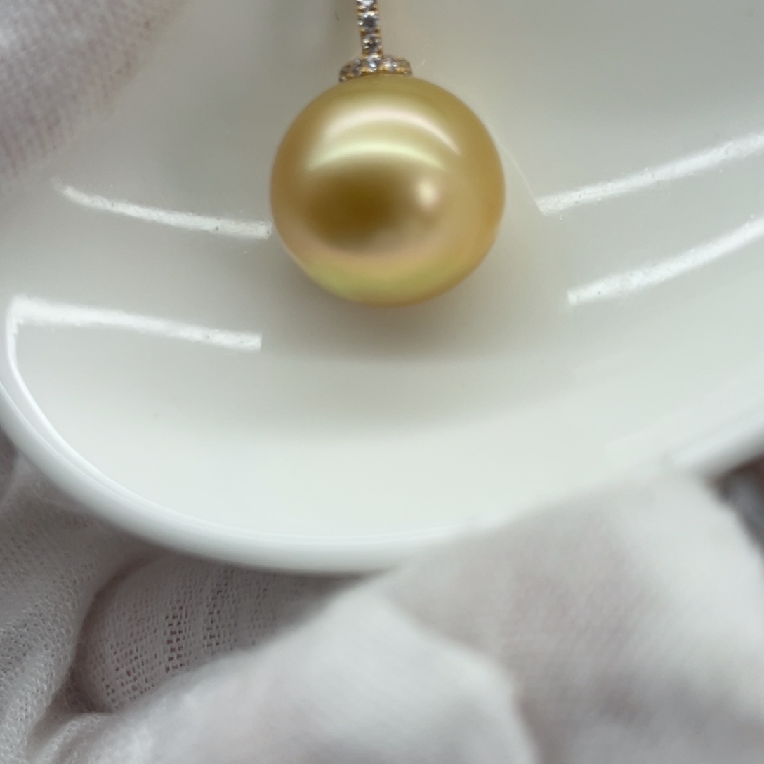 吊坠(不含链)海水珍珠18K金镶嵌14.7mm