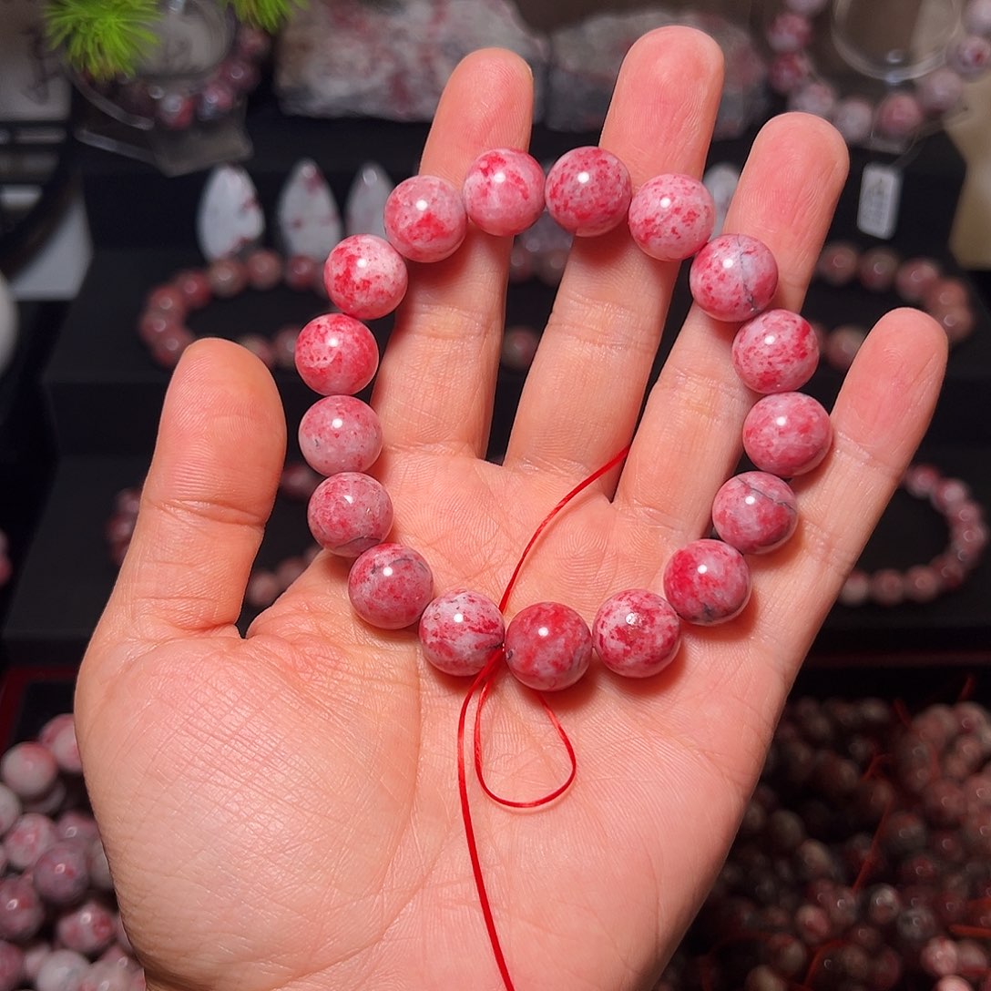 济***白天然辰砂原石玉化手串