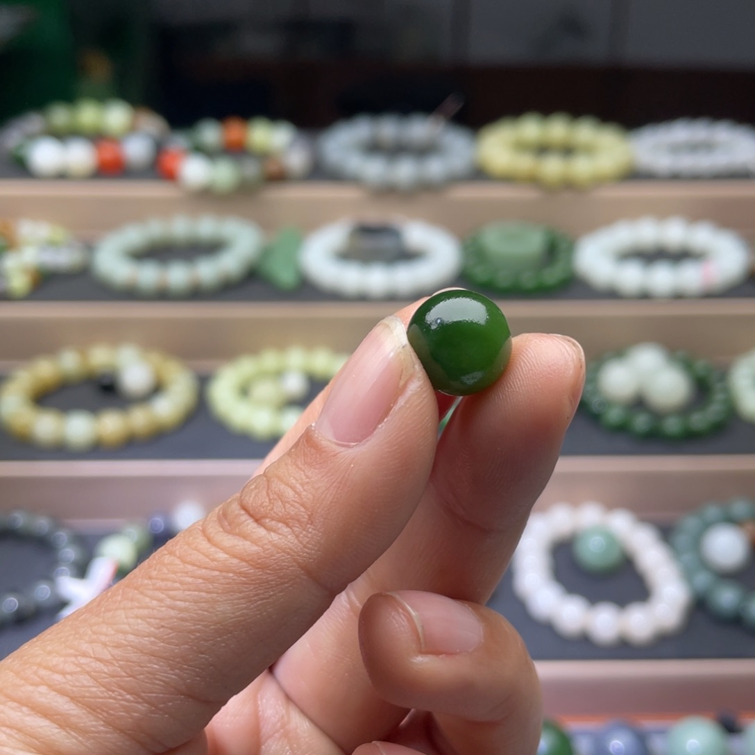 和田玉（碧玉）单珠12未镶嵌不**李