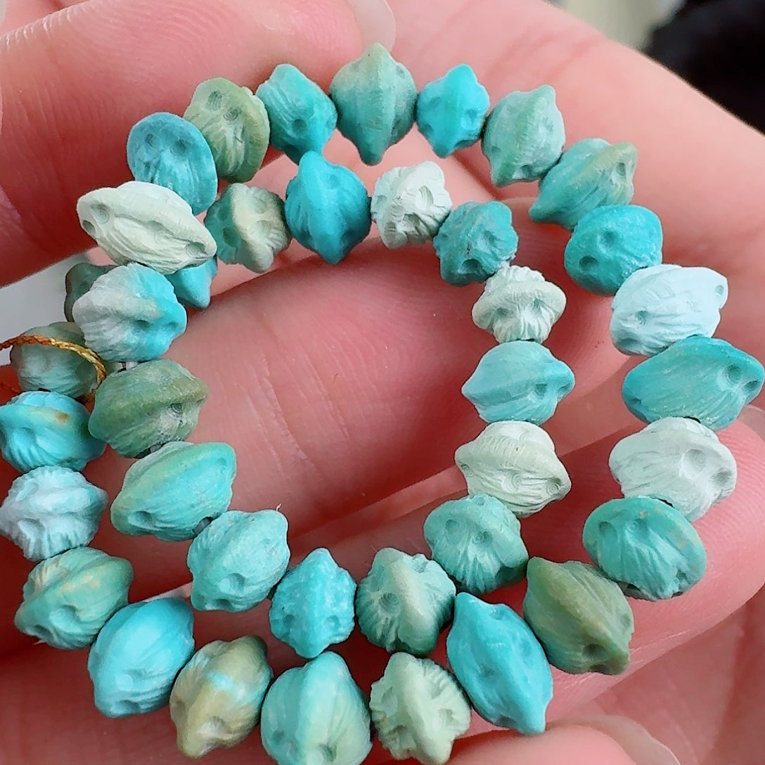 未镶嵌绿松石珠宝奇石