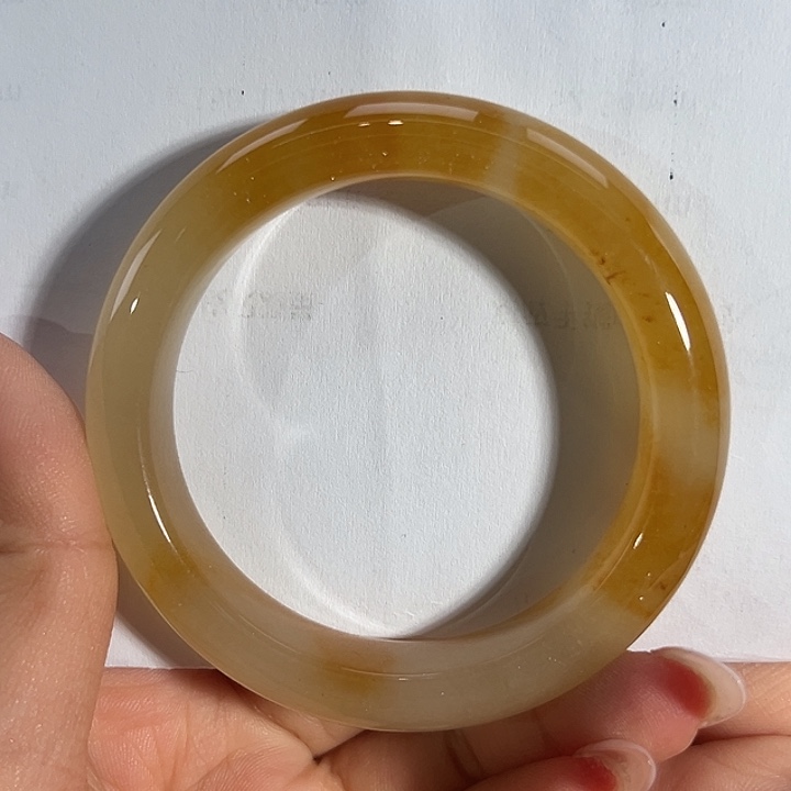 2***5石英质玉（黄龙玉）未镶嵌手镯