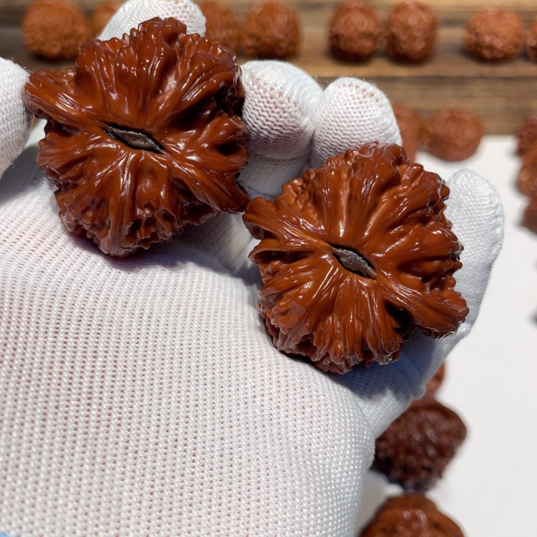 Z***.吊坠文玩核桃闷白800.11. WY#00#