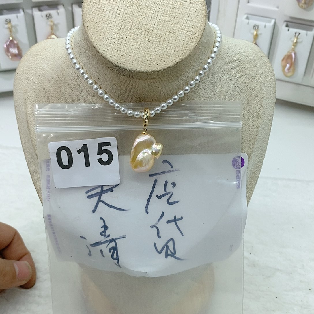 淡水珍珠颈饰合金