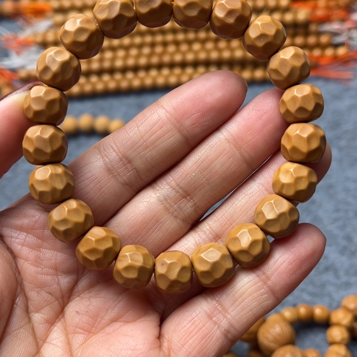 猴头核桃手串黑白点瑕疵