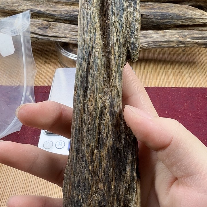 沉香碎屑沉香绿棋
