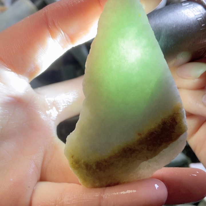 翡翠颈饰未镶嵌天然翡翠