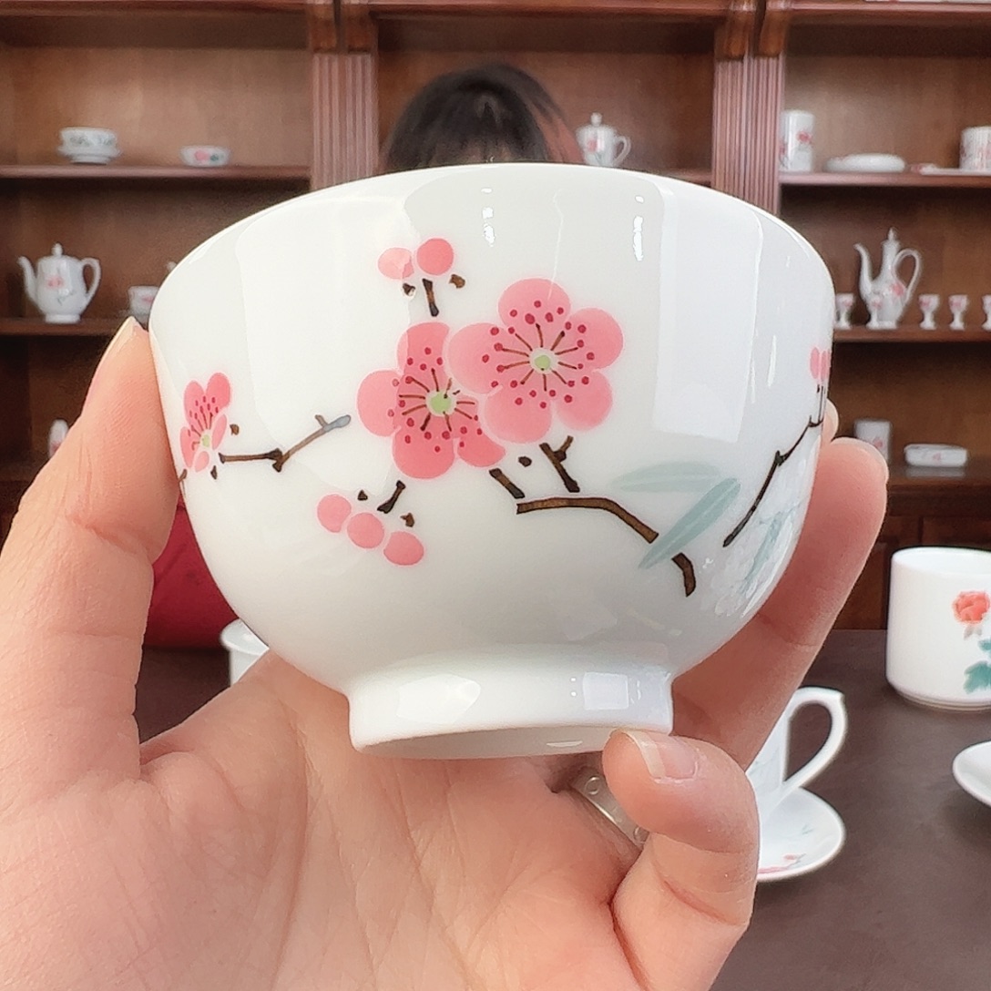 瓷翠竹红梅直口杯，微瑕