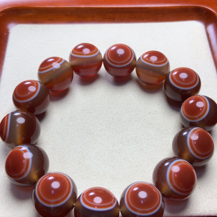 玛瑙/玉髓手串未镶嵌冰透 满红俏满眼