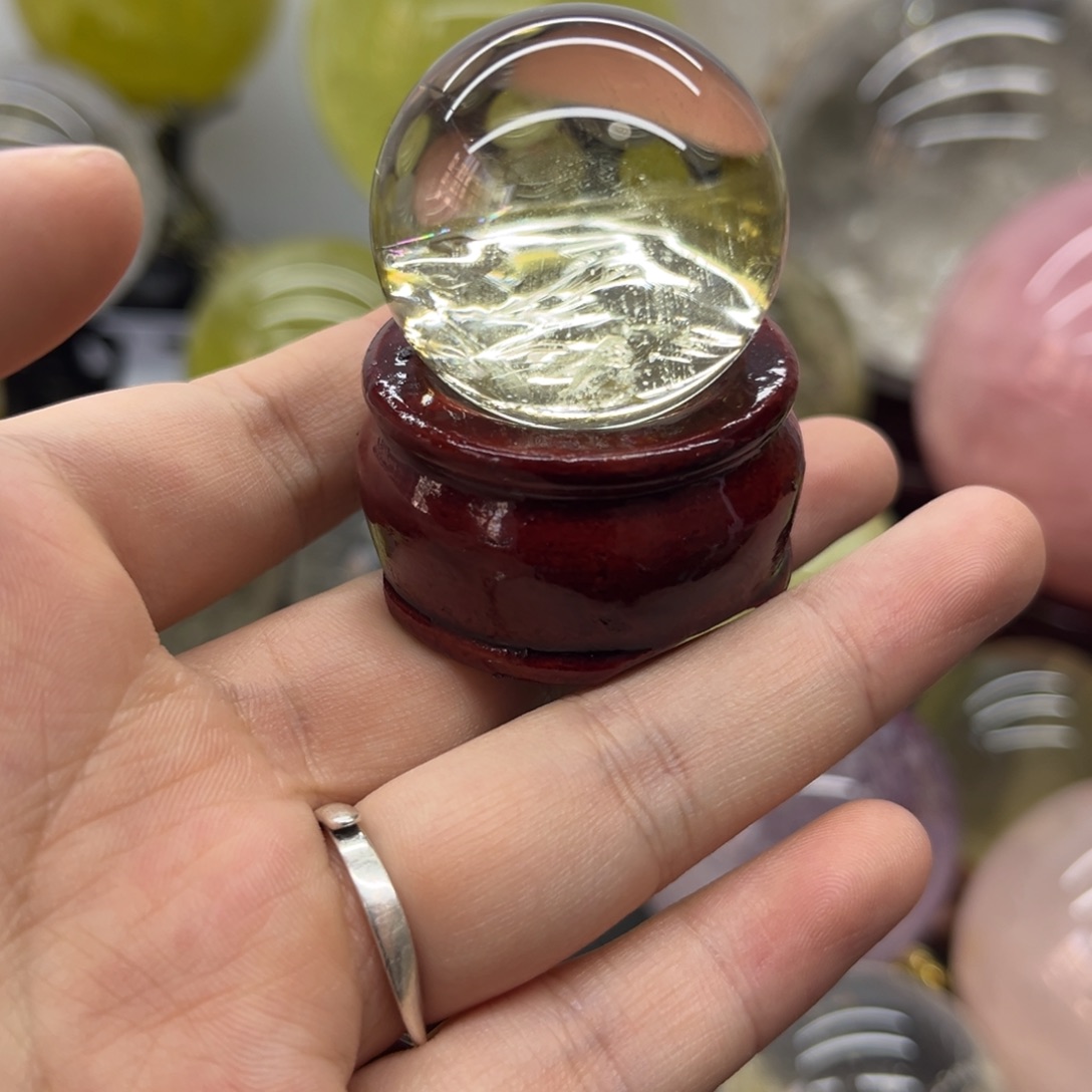 水晶未镶嵌珠宝半成品
