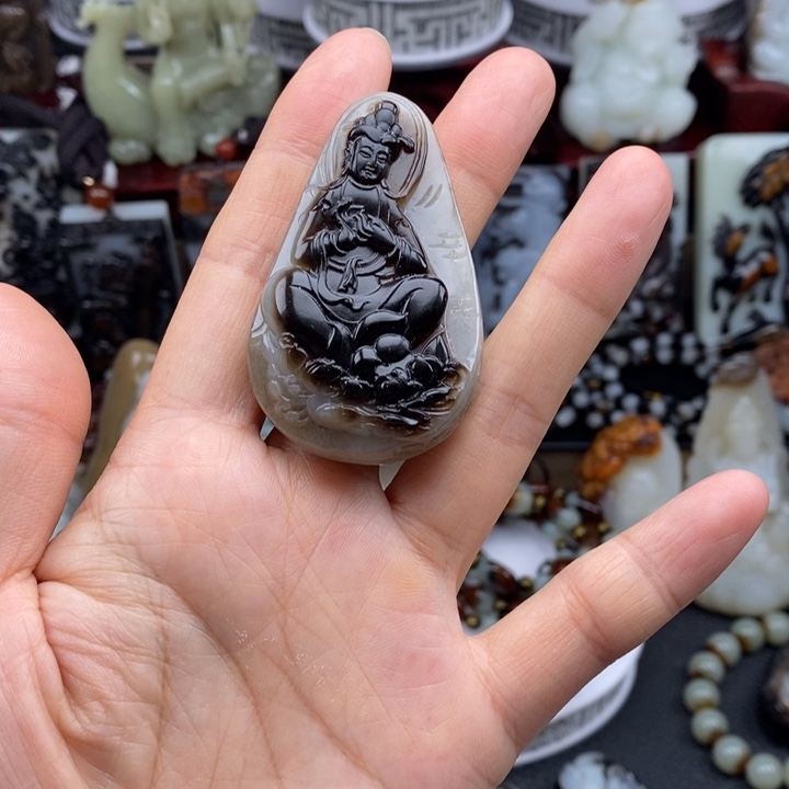 和田玉未镶嵌颈饰