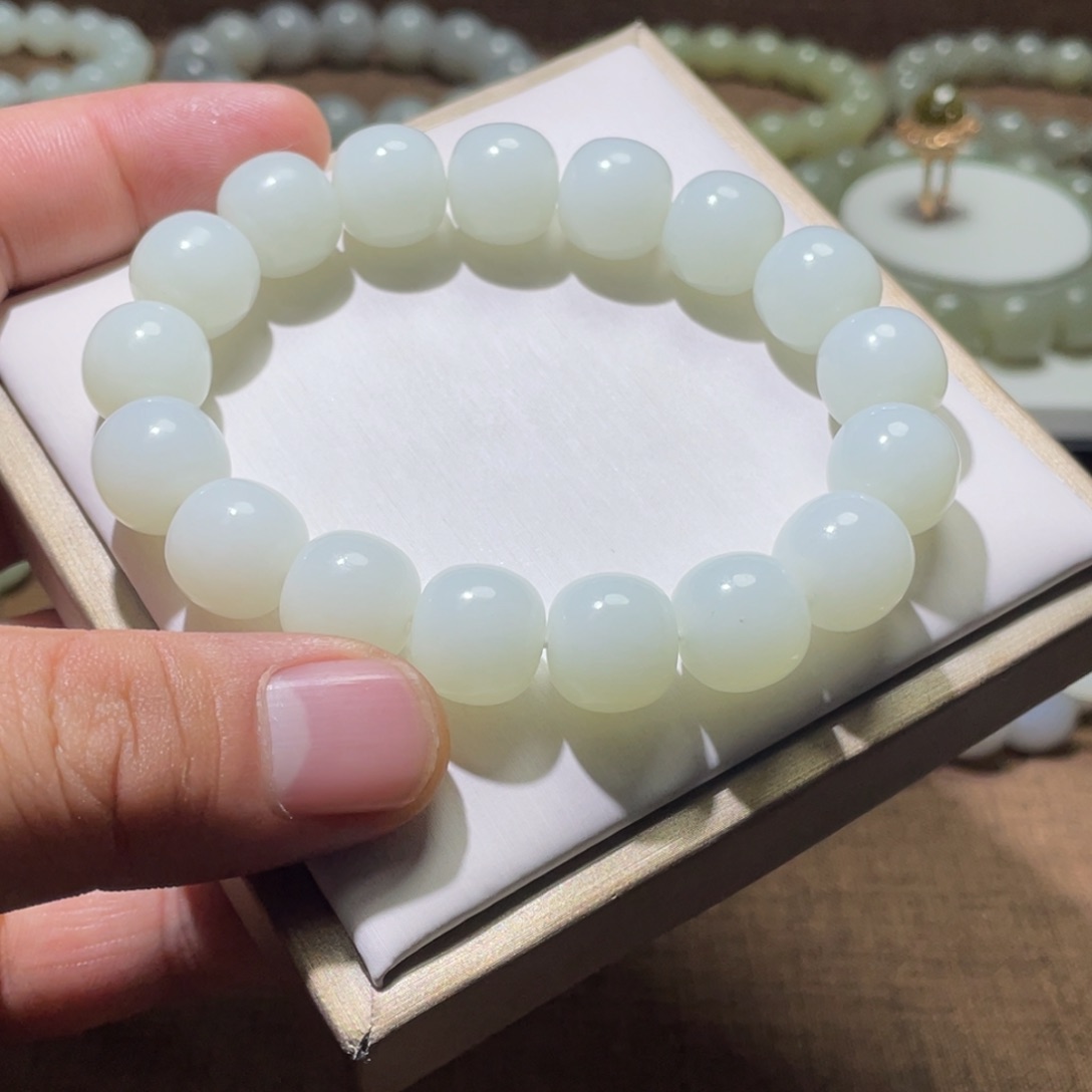 未镶嵌手链和田玉