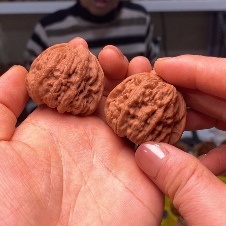 吊坠文玩核桃文玩核桃凹底40～