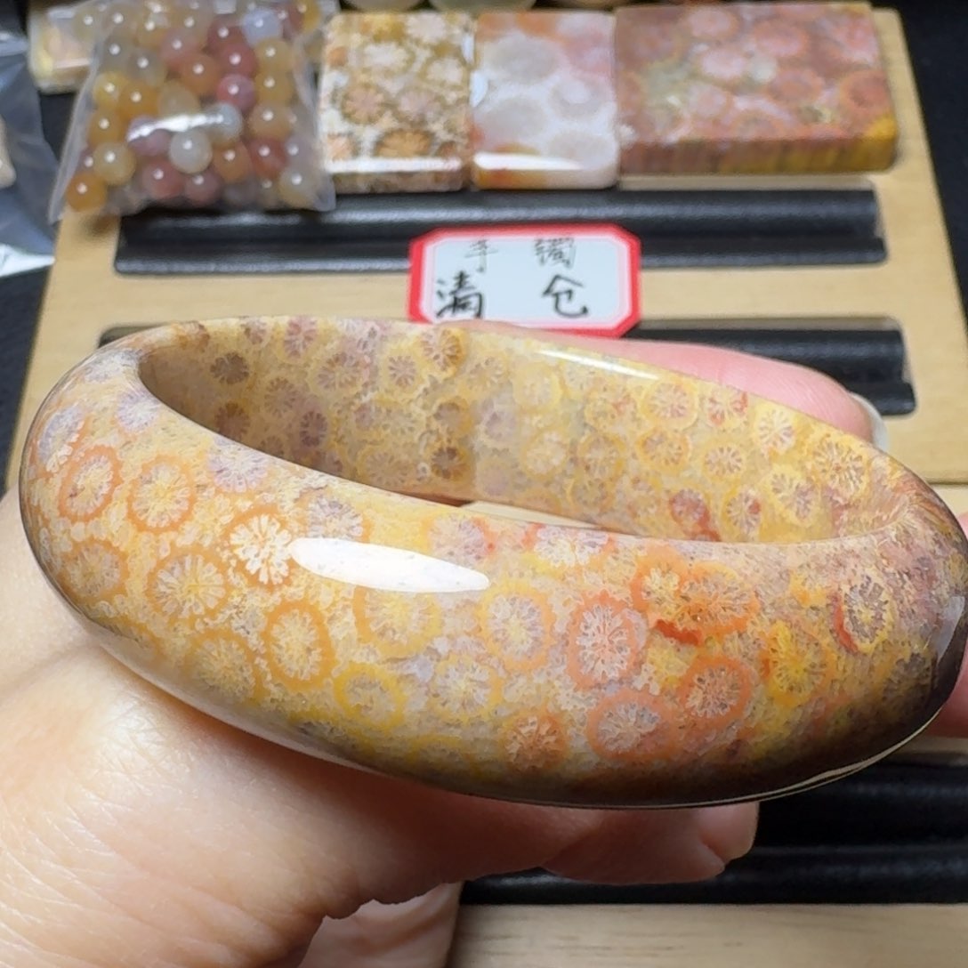 硅化玉54双面花色，可盘未镶嵌