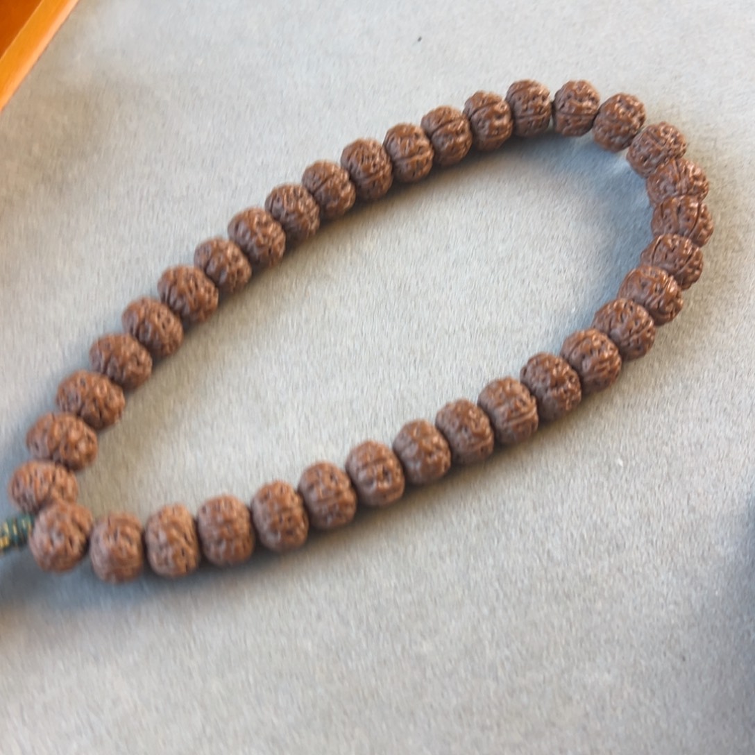 十***；金刚菩提手串老树王手持尺寸10.5