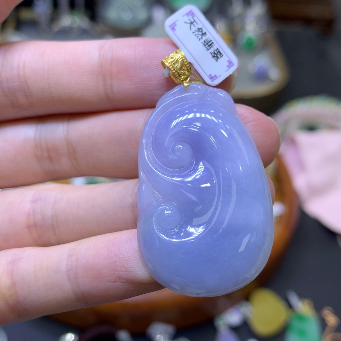 翡翠颈饰18K金镶嵌翡翠吊坠项链