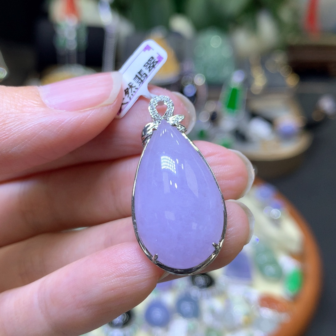 翡翠18K金镶嵌颈饰翡翠吊坠项链