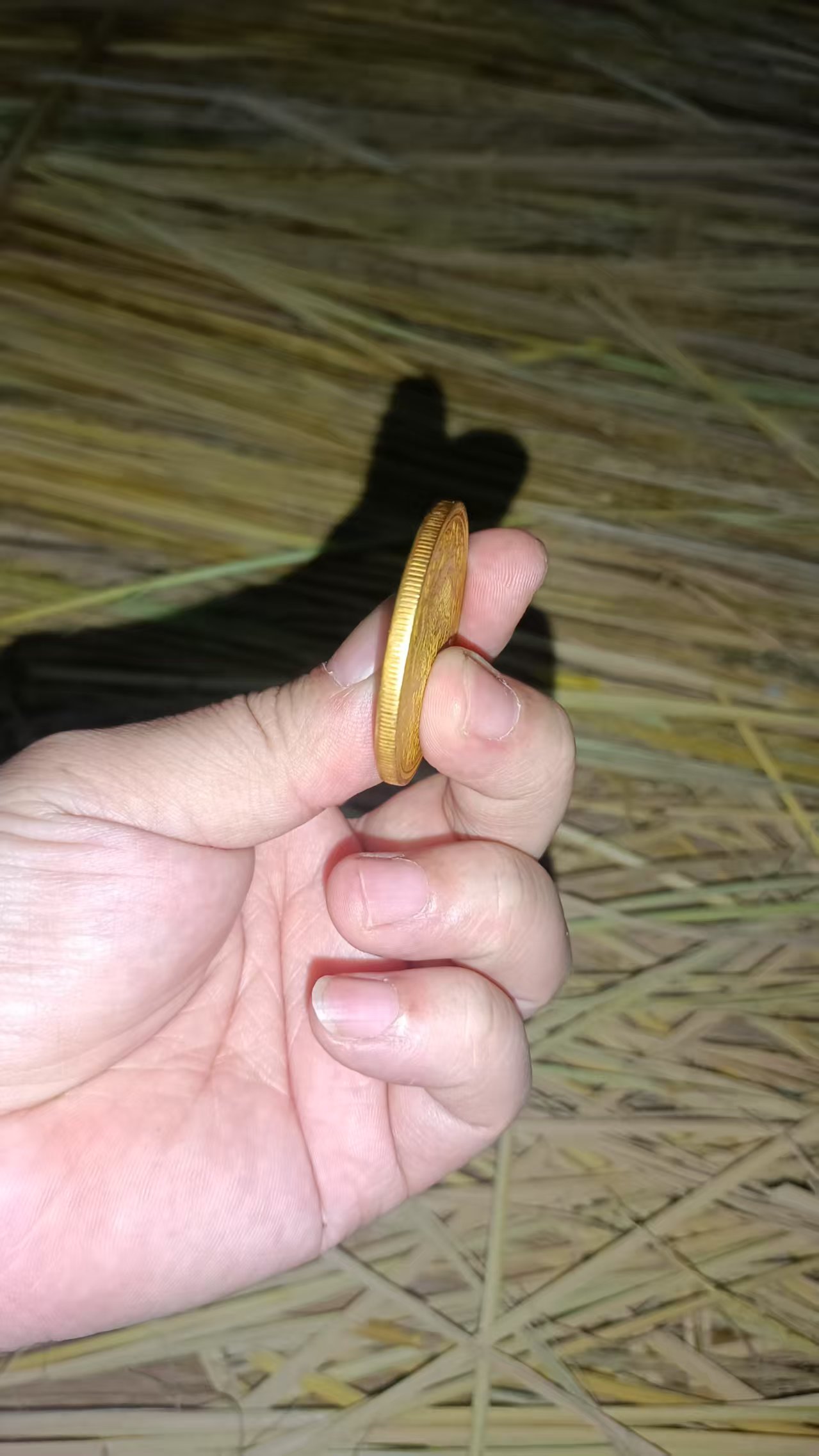 一个精美q005家居摆件仿古