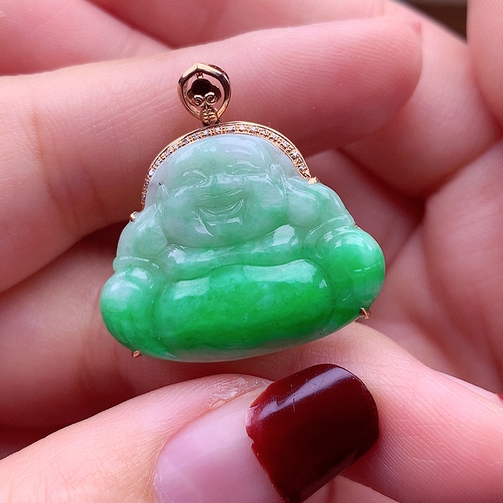 翡翠颈饰18K金镶嵌翡翠