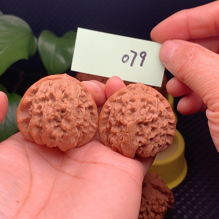 【闪购商品】把件文玩核桃逍**游40.5三角白079