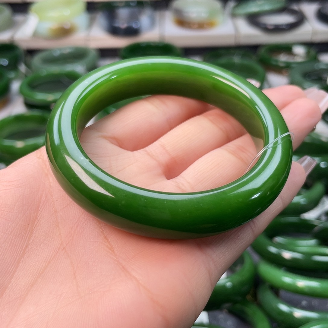 和田玉（碧玉）手镯未镶嵌