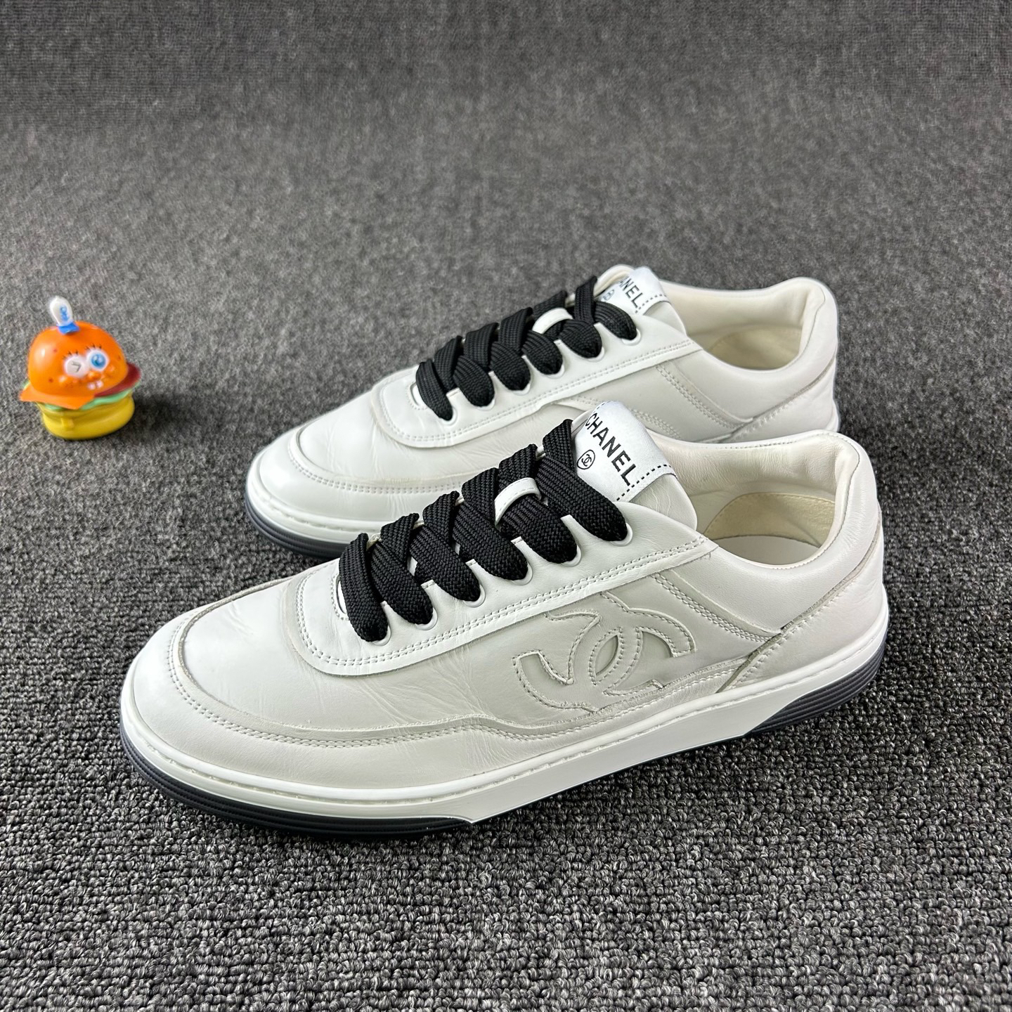 95新 Chanel/香奈儿 白色运动鞋38码 HB5091 