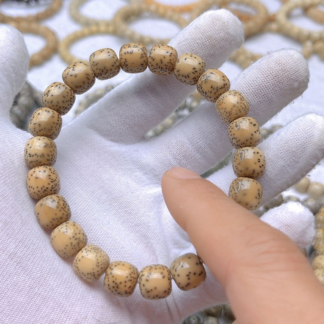 星月菩提吊坠?***梦原白