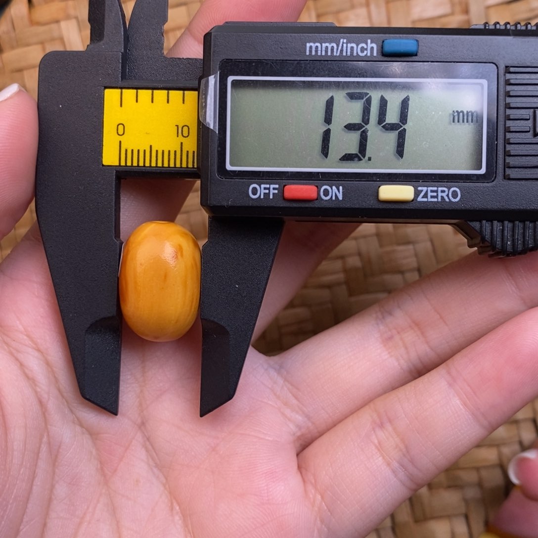 未镶嵌琥珀裸石蜜蜡T