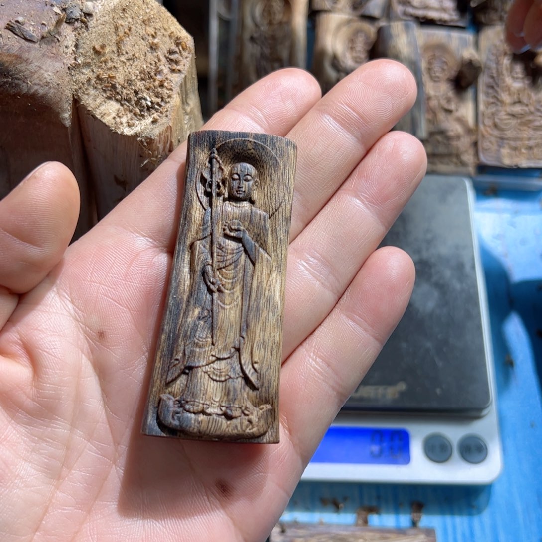 沉香吊坠白棋地藏王10克