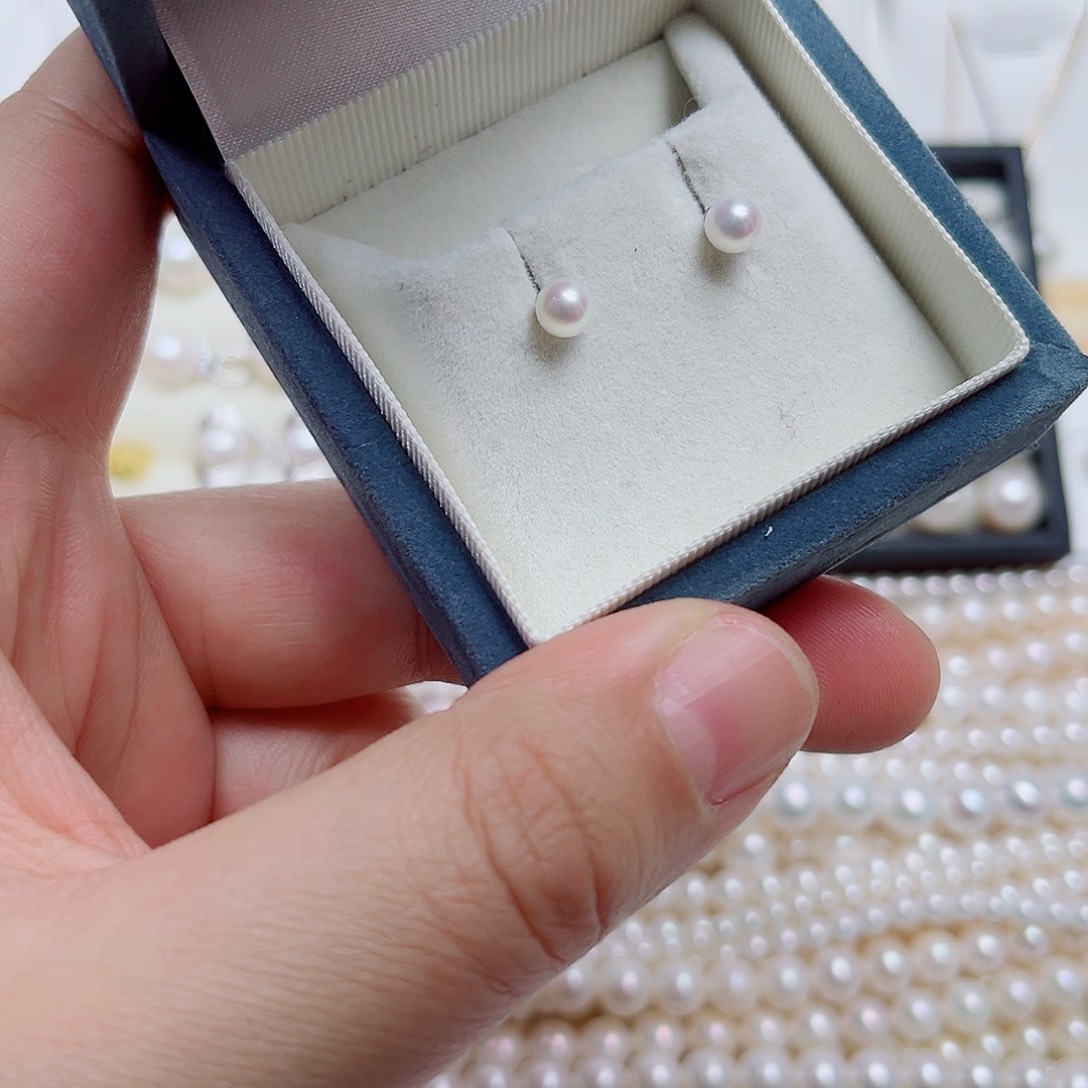 银S925镶嵌淡水珍珠耳饰