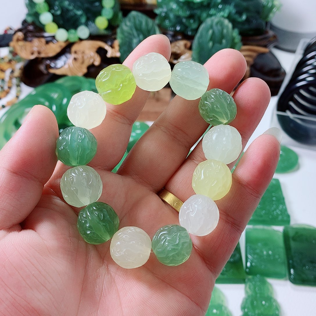 蛇纹石玉未镶嵌手串