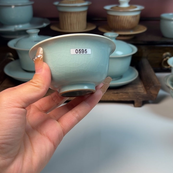 瓷片A****5微瑕哈哈哈哈哈哈哈哈