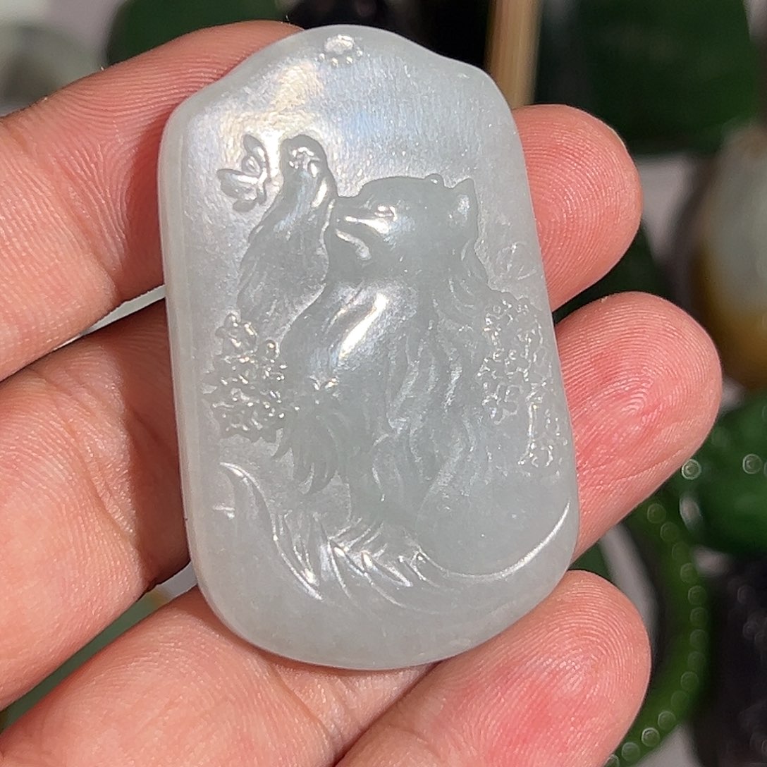 翡翠未镶嵌颈饰缅料冰蓝糯化猫蝶（耄耋）玉炁堂4月作品