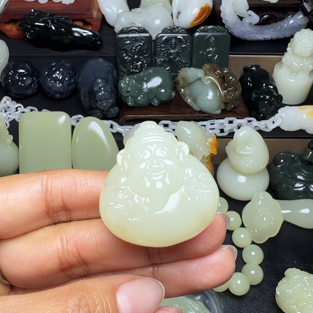（***。软玉未镶嵌挂件新疆天然精品料子