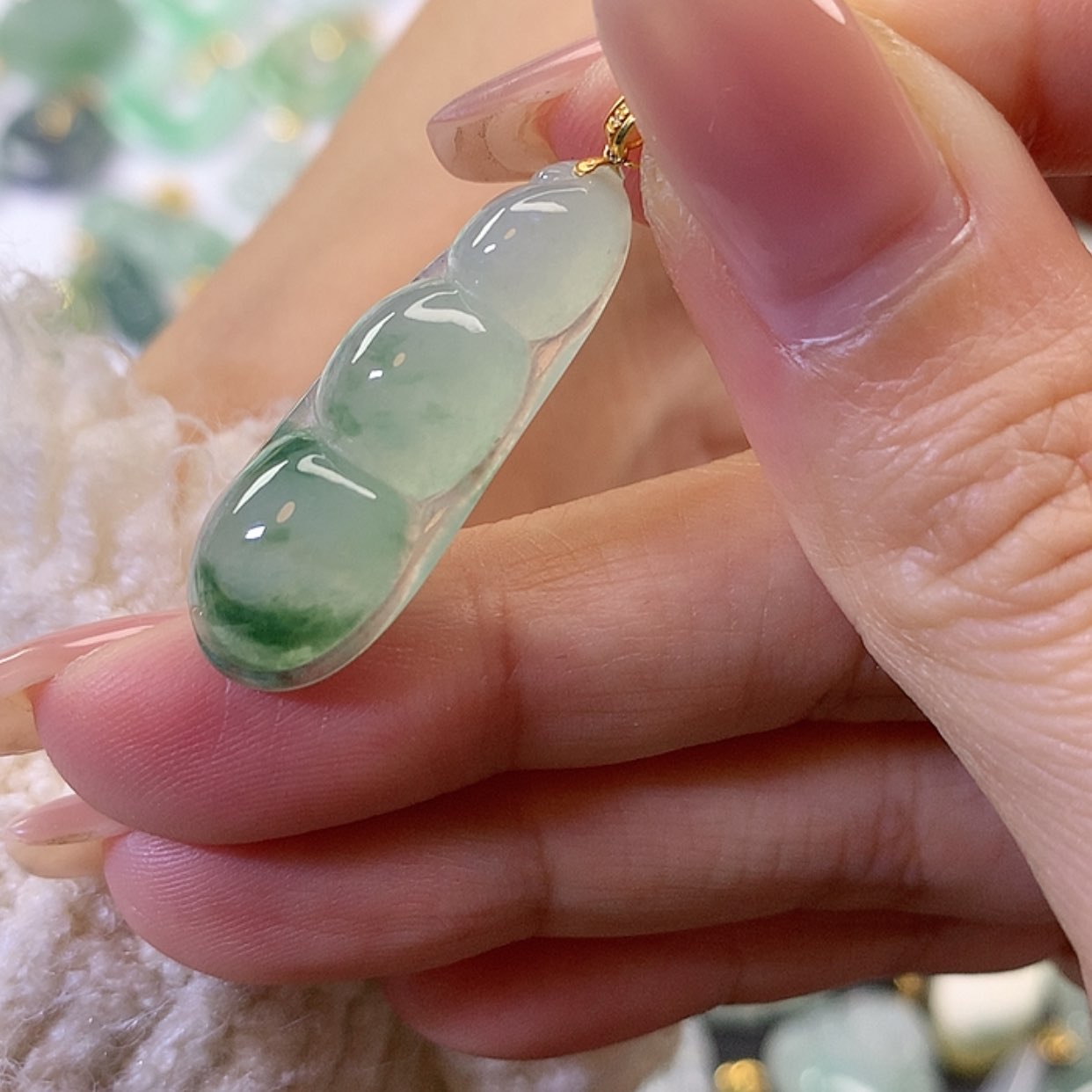 【闪购商品】翡翠吊坠(赠链)18K金镶嵌