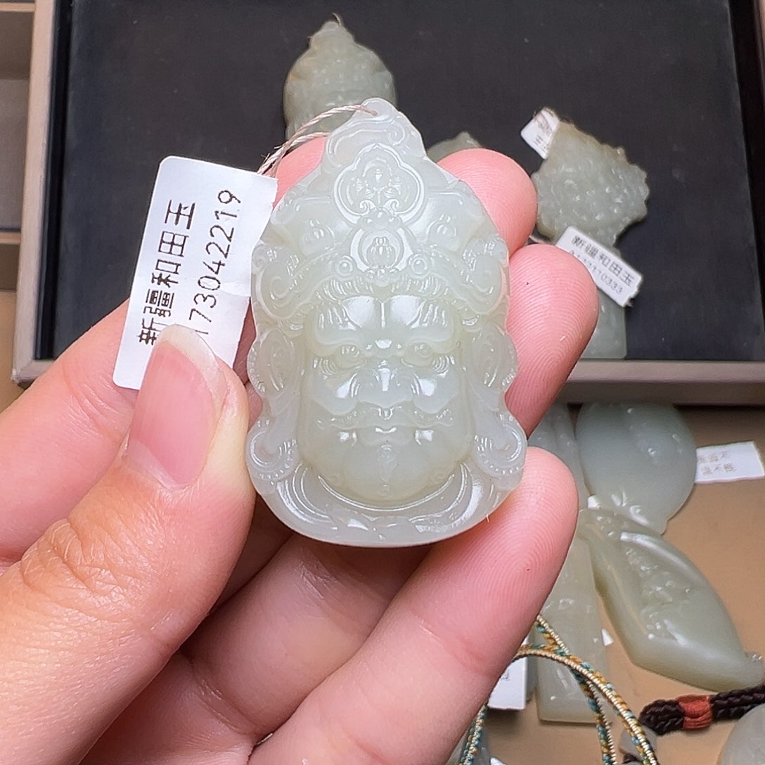 和田玉挂件未镶嵌