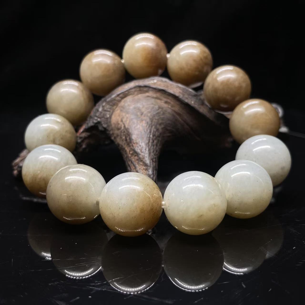 A695 和田玉手串 QQ332004