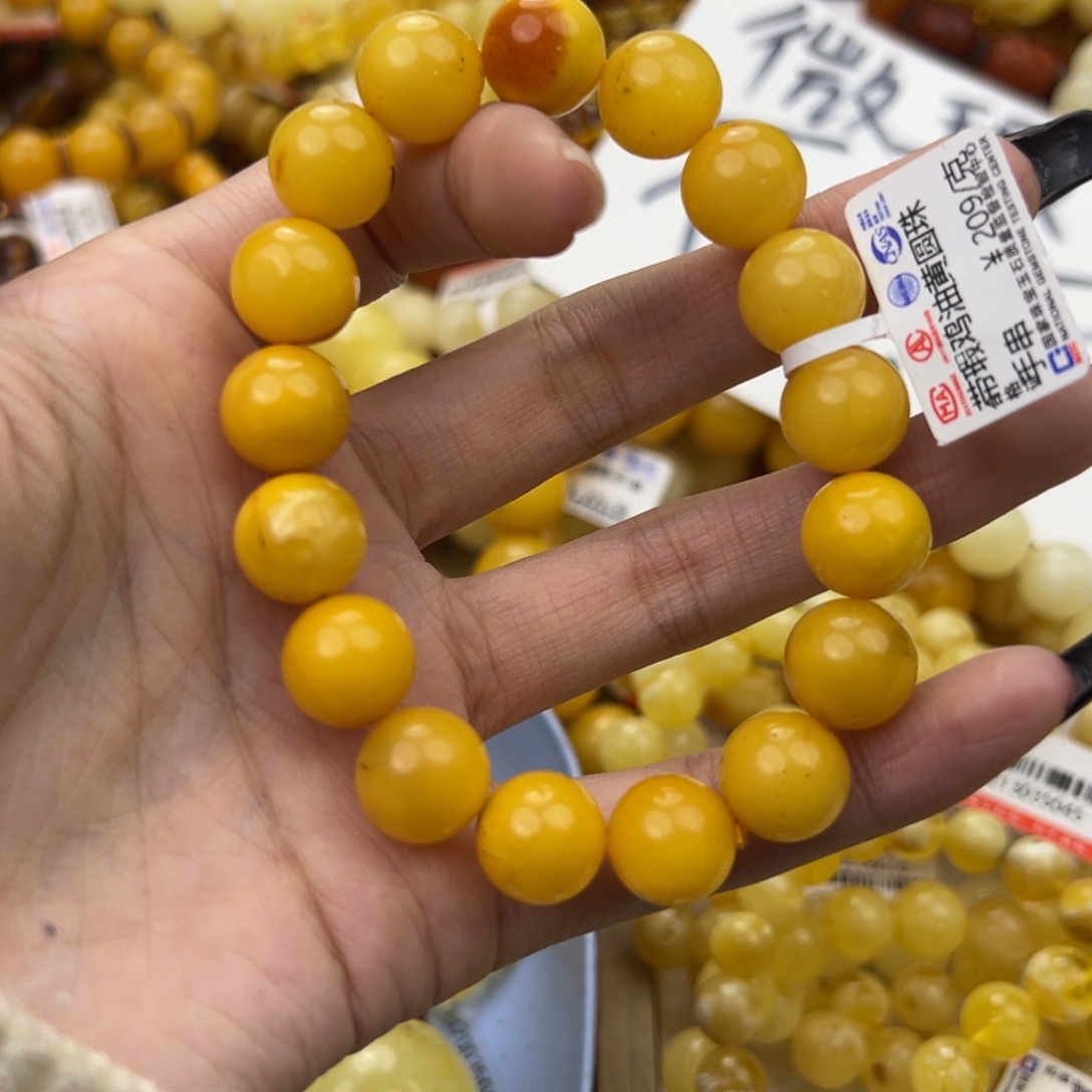 琥珀珠宝奇石未镶嵌