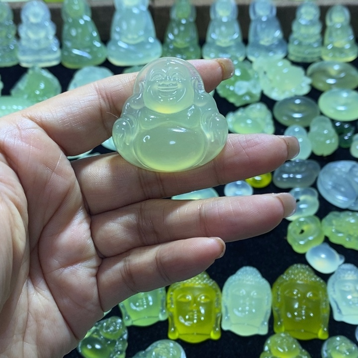 星****蛇纹石玉未镶嵌颈饰