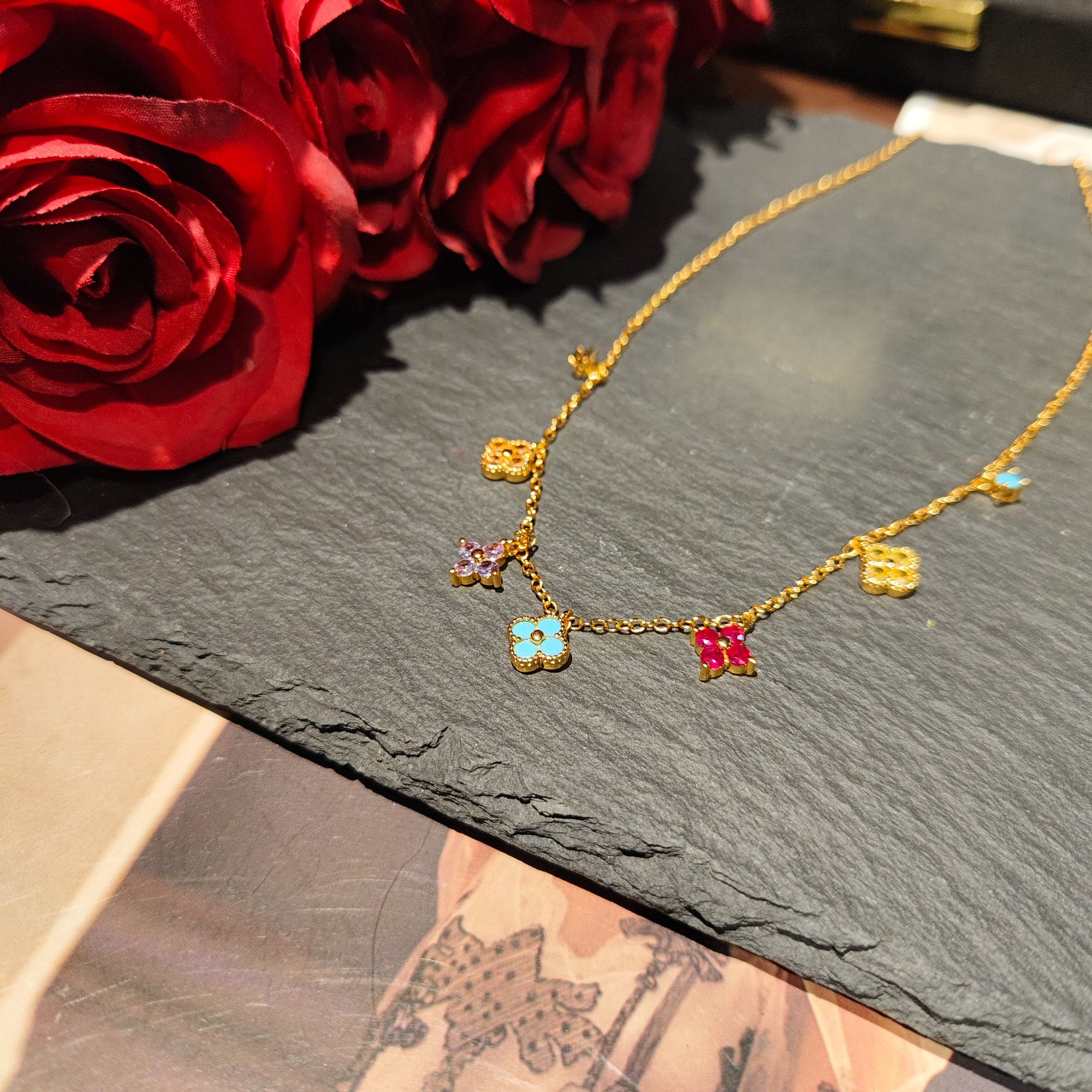 铜合金合成锆石项链 X17复古多巴胺彩色四叶草精致项链手链耳戒